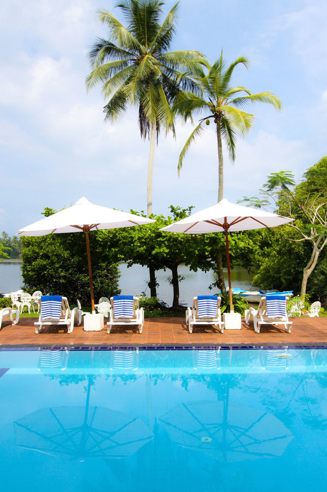 Waterside Bentota Hotel Exterior photo